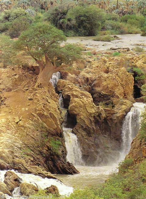 Le cascate di Epupa sul fiume Cunene
