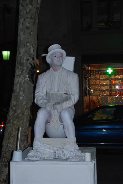 Artista di strada sulla Rambla
