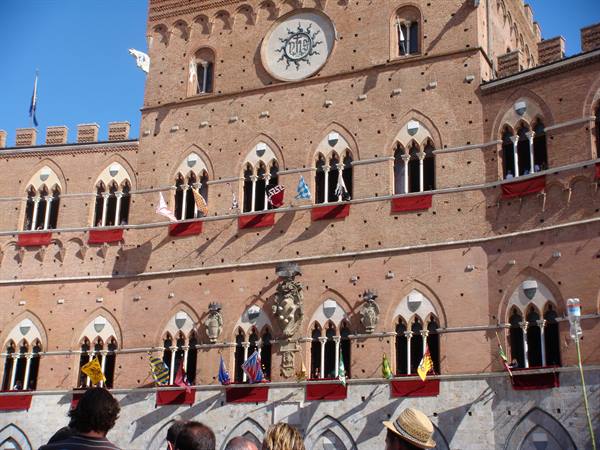 Le contrade contendenti