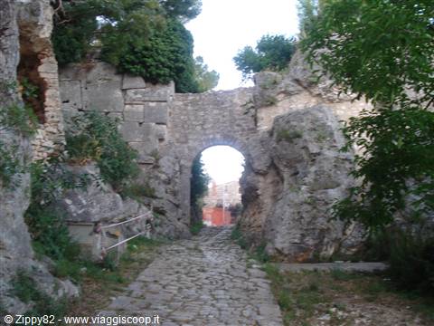 Vicoli caratteristici di Saturnia