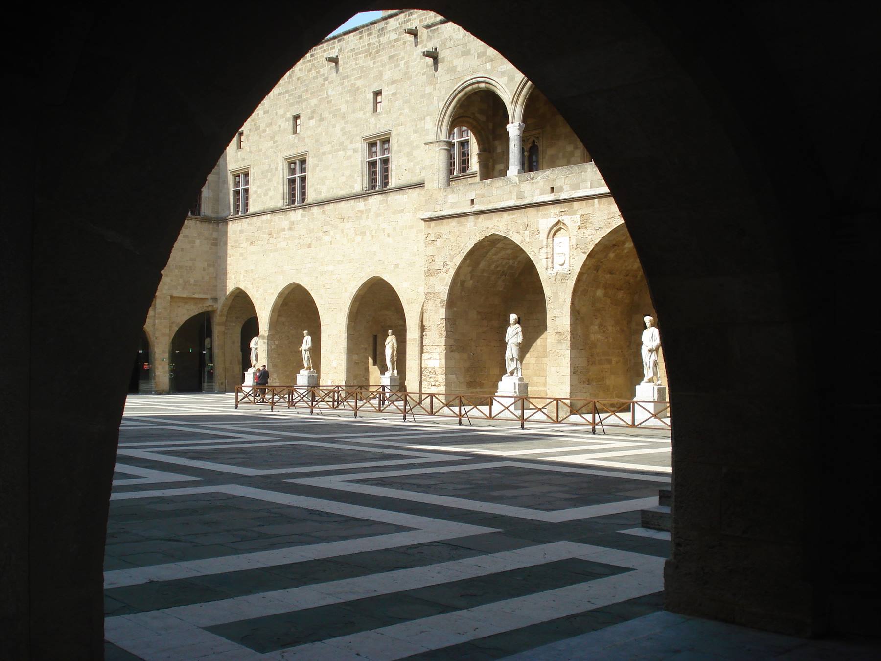 Cortile Palazzo Gran Maestro