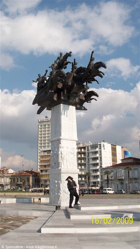 Izmir- lungomare