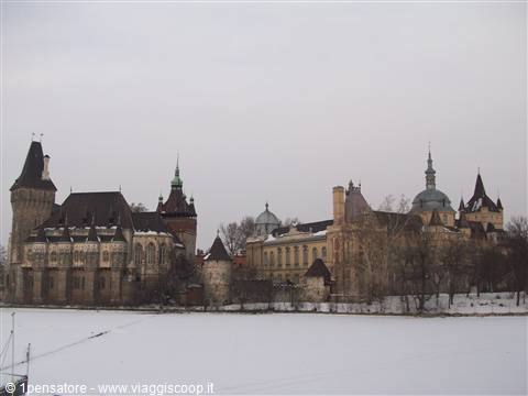 Il castello Vajdahunyad