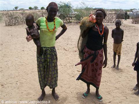 I villaggi presso il Turkana (etnia Desanech)