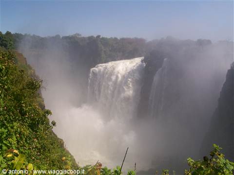 Victoria Falls dallo Zimbabwe