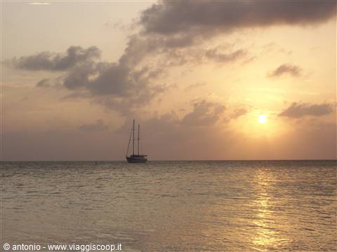 tramonto a Kandholudhoo