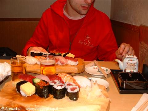 cena di sushi