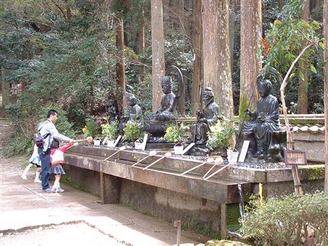 fonte purificatrice al daigo-ji