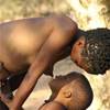 Mamma San col suo cucciolo NAMIBIA 