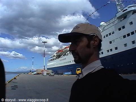 termine del viaggio più bello della mia vita al Porto di Ushuaia dopo una crociera di 8 giorni sulla