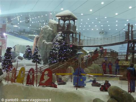 PISTA DA SCI AL MALL OF THE EMIRATES