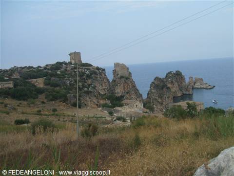 FARAGLIONI DI SCOPELLO