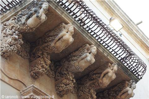 Noto, balcone
