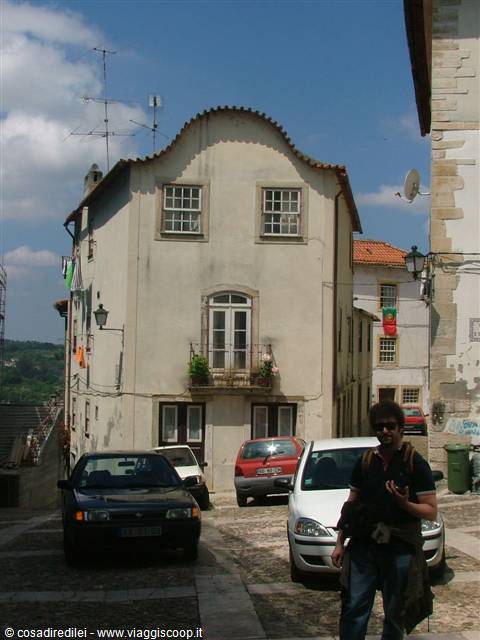 Coimbra con me in ombra (per fortuna..)