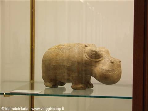 COPENHAGEN - Ippopotamo al Ny Carlsberg Gliptotek