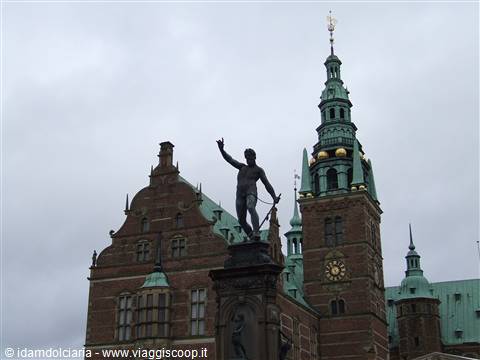 HILLEROD - Particolare del castello Frederiksborg