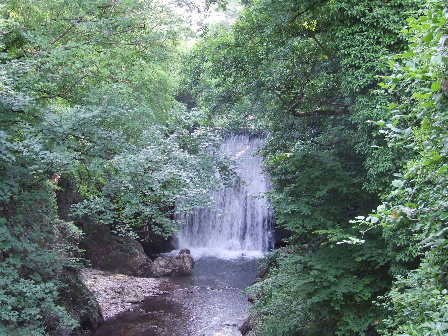 MONTELLA - Cascata sul Fiume Calore