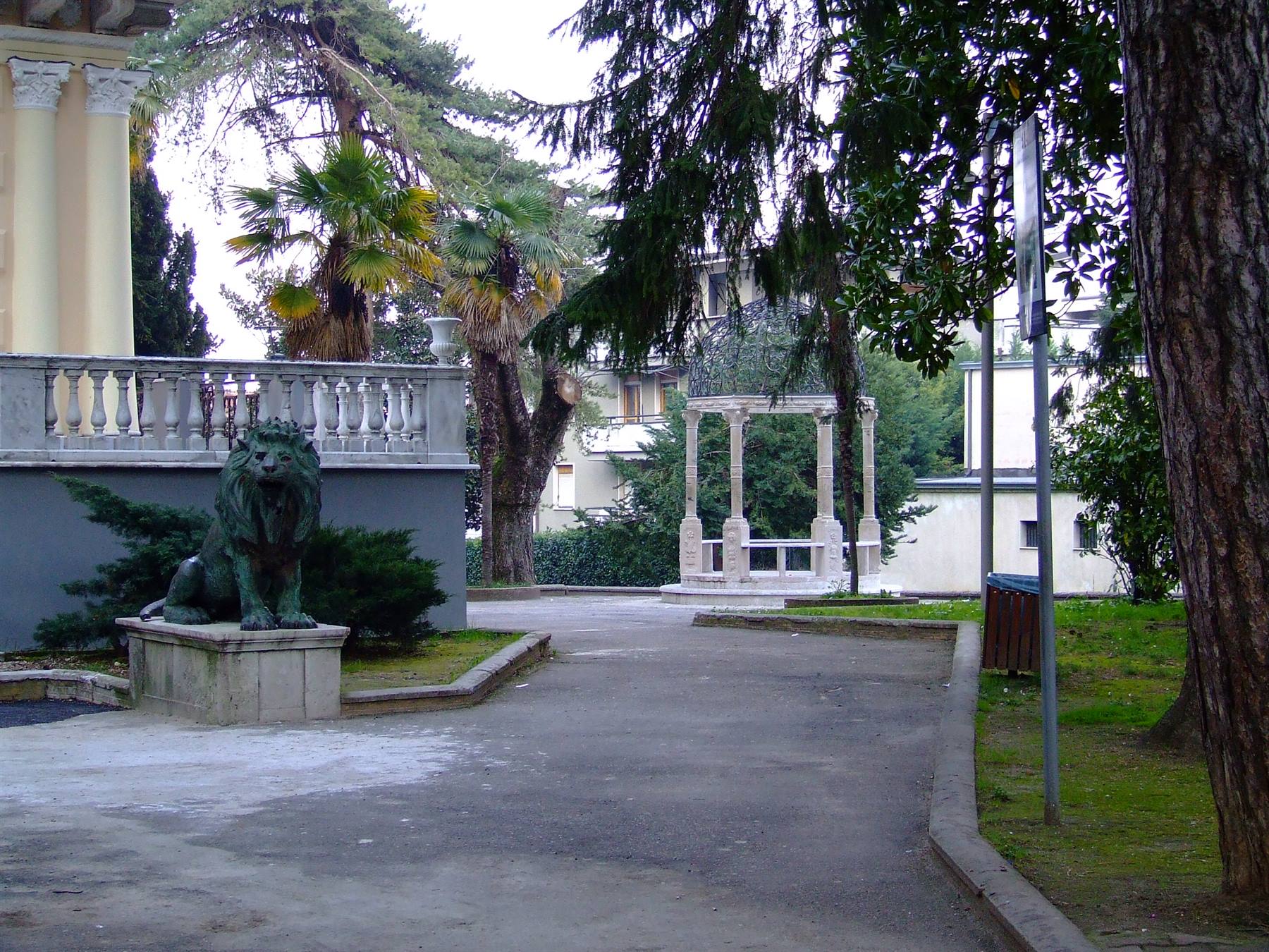 MONTELLA - Villa De Marco : particolare
