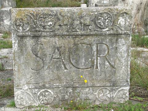 S. MARIA CAPUA VETERE - Particolare