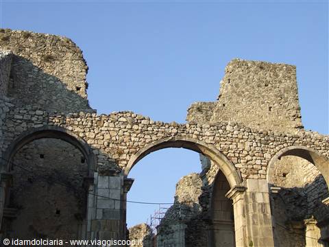 ABBAZIA del GOLETO - Chiesa del Vaccaro
