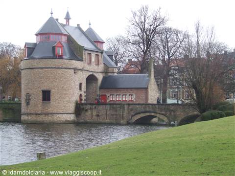 BRUGGE - La Ezel Port