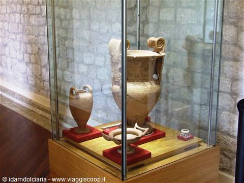 MONTESARCHIO - Museo Archeologico