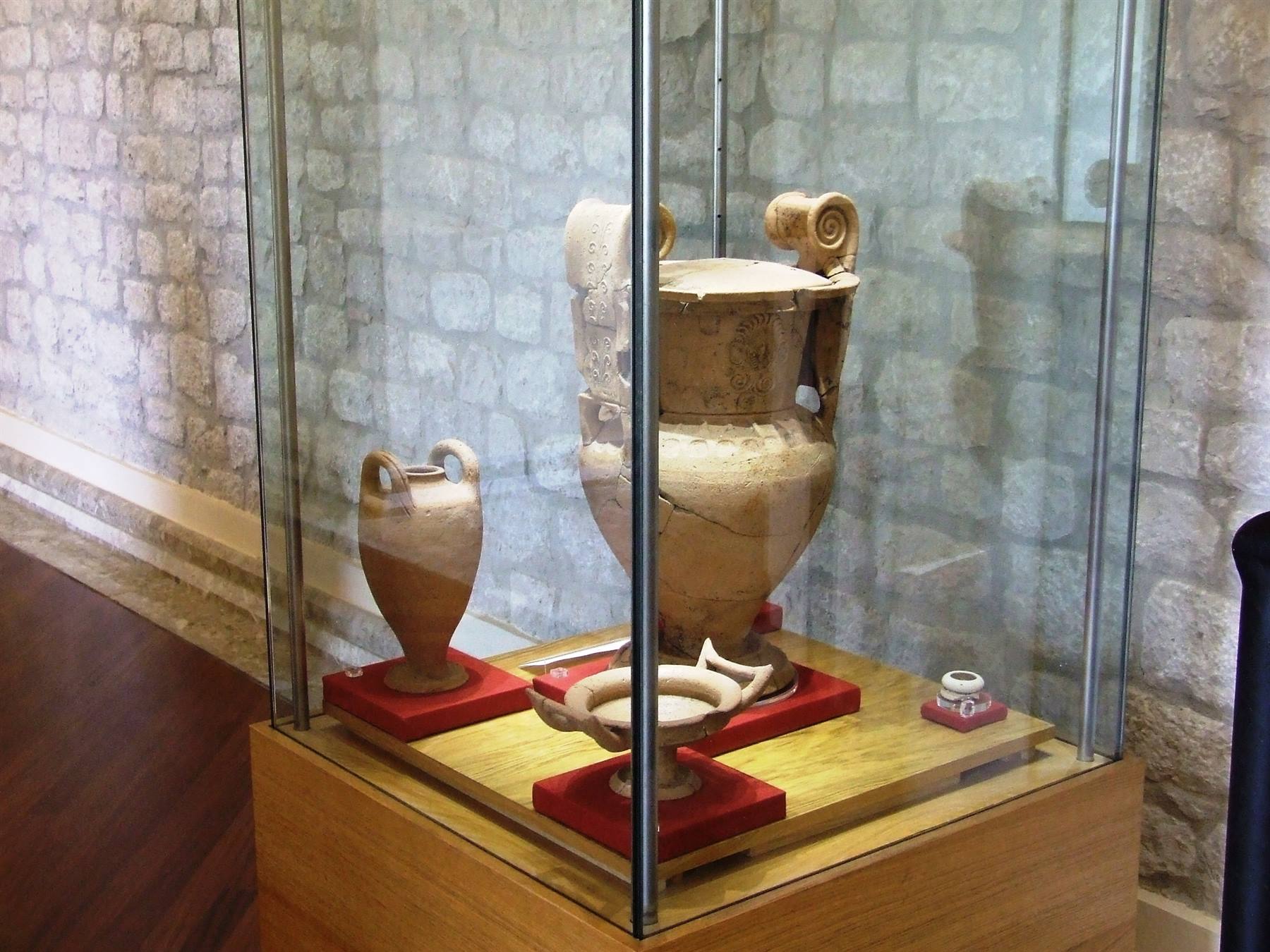 MONTESARCHIO - Museo Archeologico