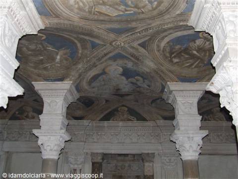 ACERENZA - Cripta della Cattedrale : soffitto