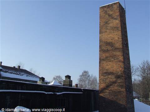 AUSCHWITZ