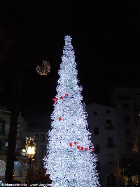 SALERNO - Luci di Natale
