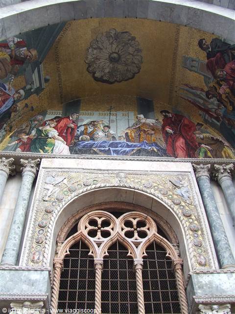 VENEZIA -Particolare della Basilica di S. Marco