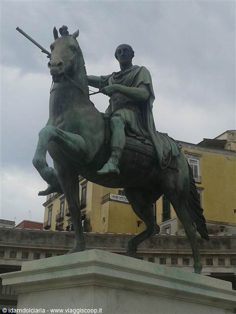 NAPOLI - Piazza del Plebiscito