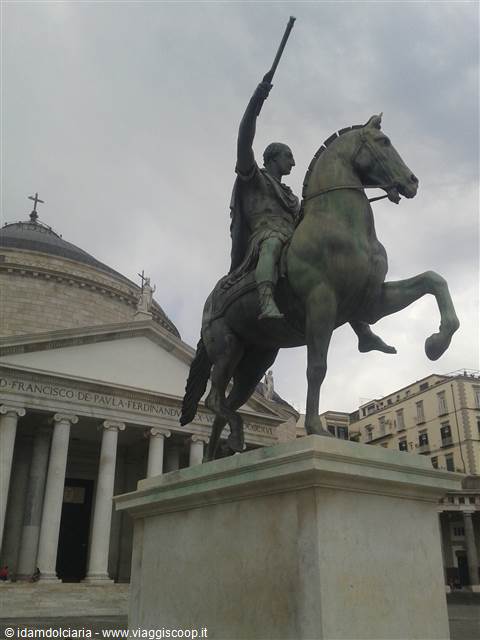 NAPOLI - Piazza del Plebiscito