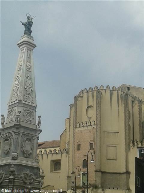 NAPOLI - Piazza S. Domenico Maggiore