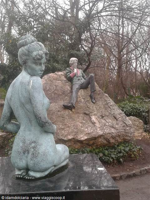 DUBLINO - Oscar Wilde Mamorial