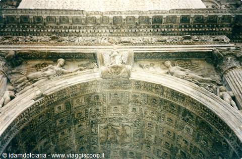 BENEVENTO -Volta dell'Arco di Traiano