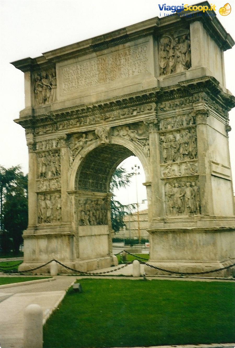 BENEVENTO - Arco di Traiano