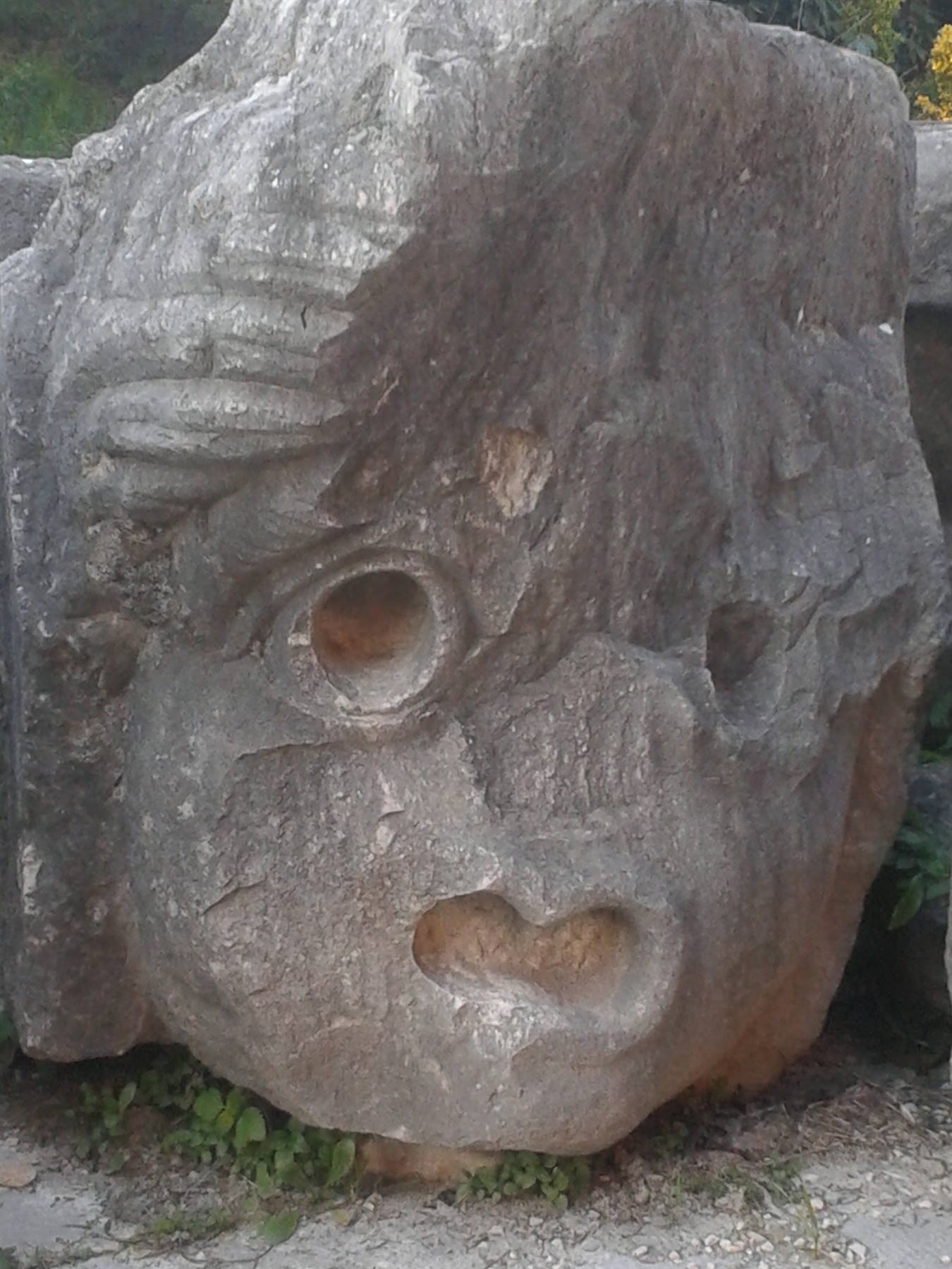 BENEVENTO - Particolare al Teatro Romano