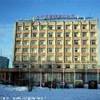 A Kandalaksha c'è un imponente albergo di stampo sovietico RUSSIA 