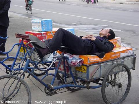 Per le strade di Lhasa