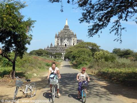 in bici per Bagan