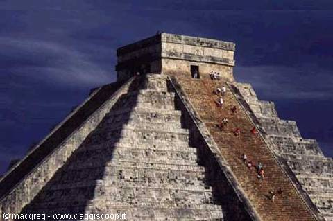 Chichen Itza, Piramide di Kukulcan