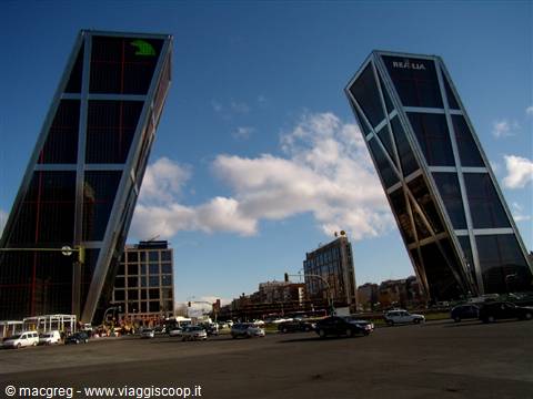 Madrid moderna, Plaza Castila