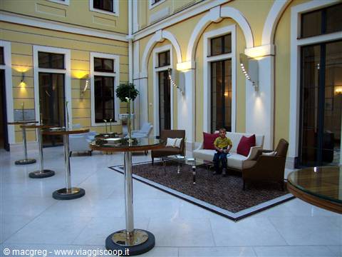 Dresda, Hotel Bellevue