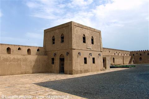 Jabrin Castle