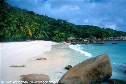 Anse Lazio 