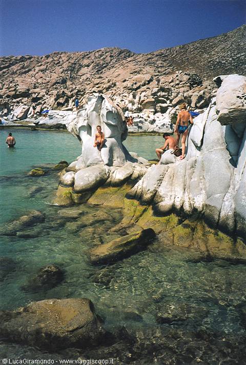 Paros - Kolybithres Beach