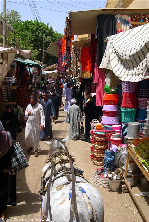 Souk di Luxor