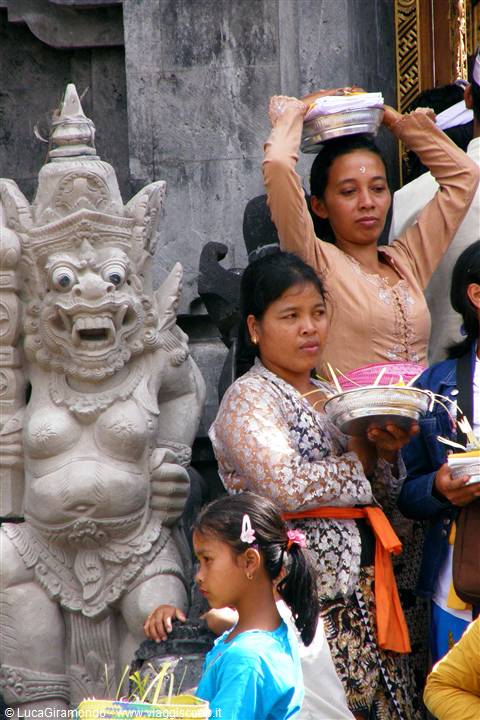 Goa Lawah