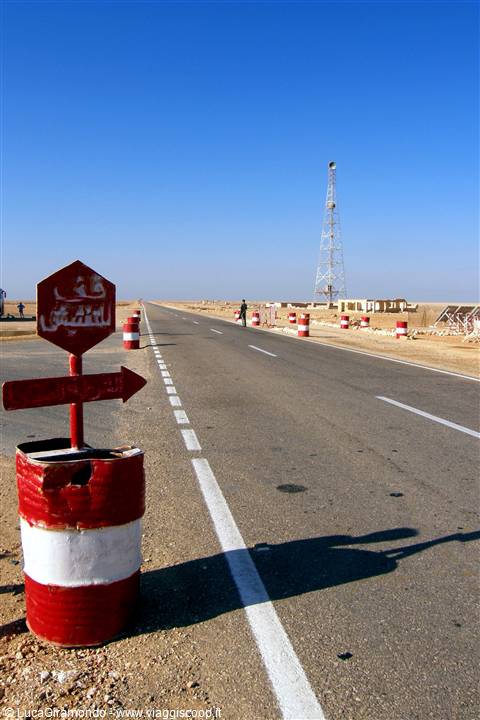 La strada per l'Oasi di Siwa